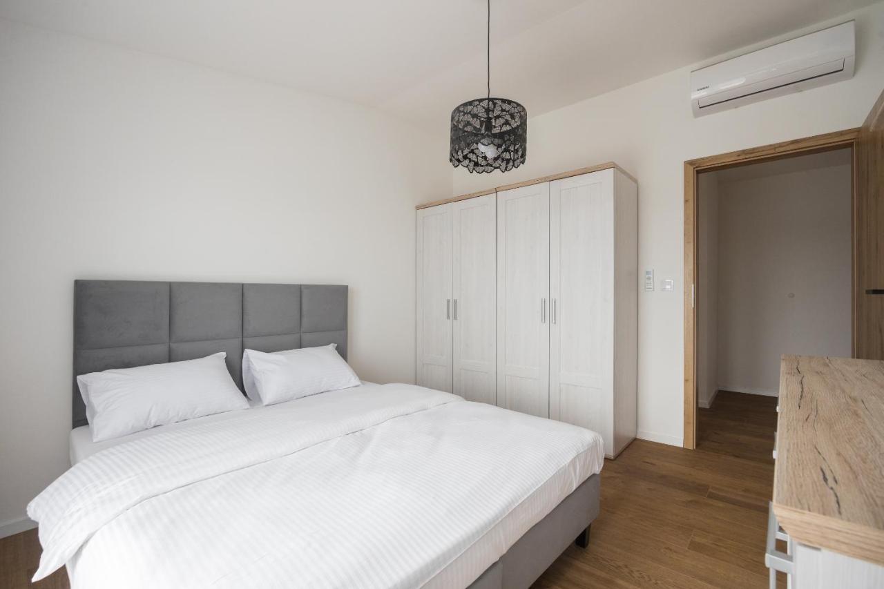 Hohome Comfy Apartments ワルシャワ エクステリア 写真