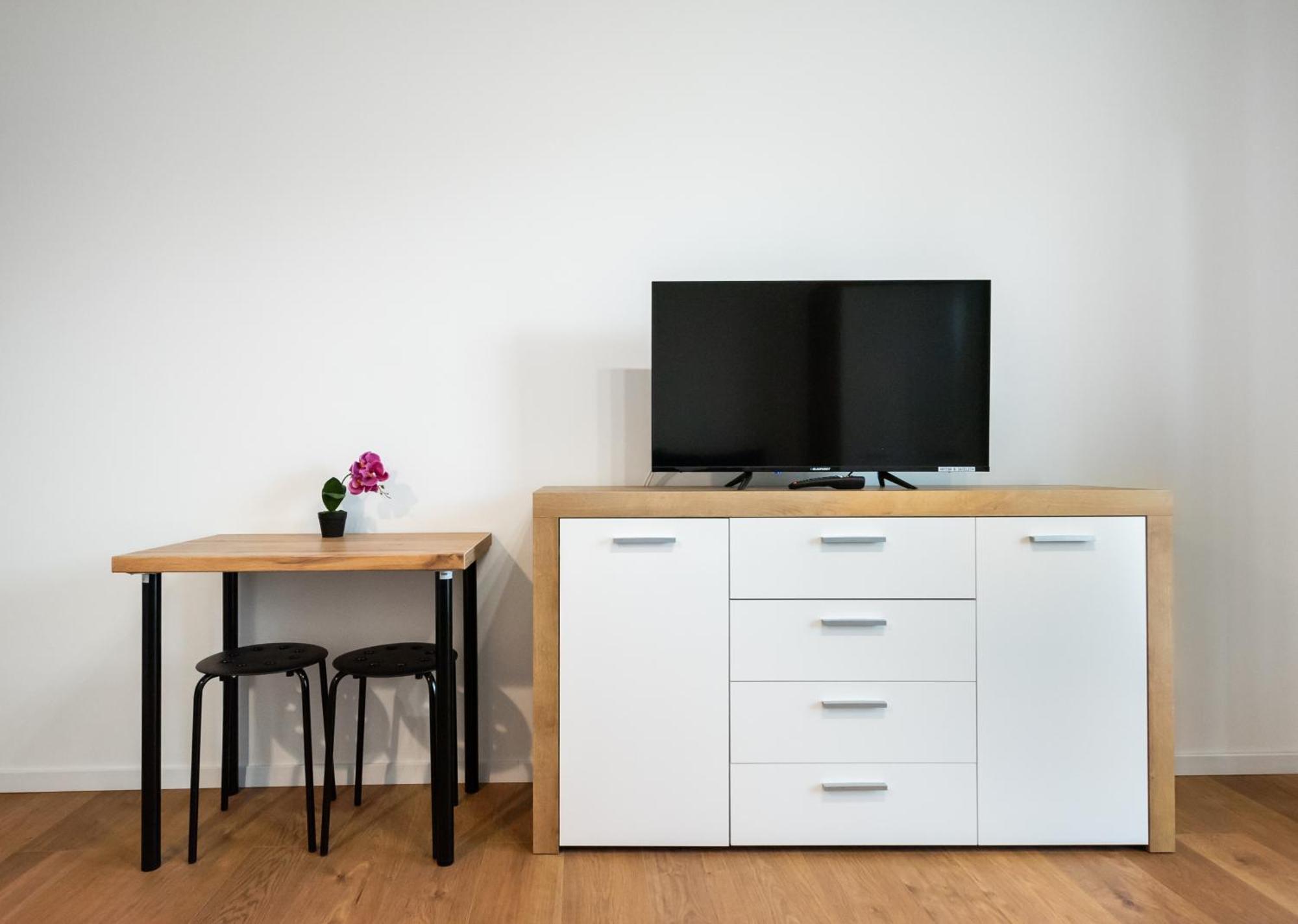 Hohome Comfy Apartments ワルシャワ エクステリア 写真